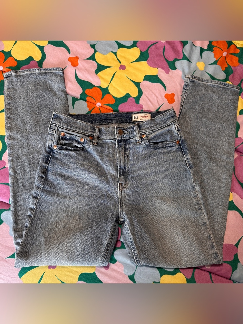GAP 90’s Straight Light Wash Jeans